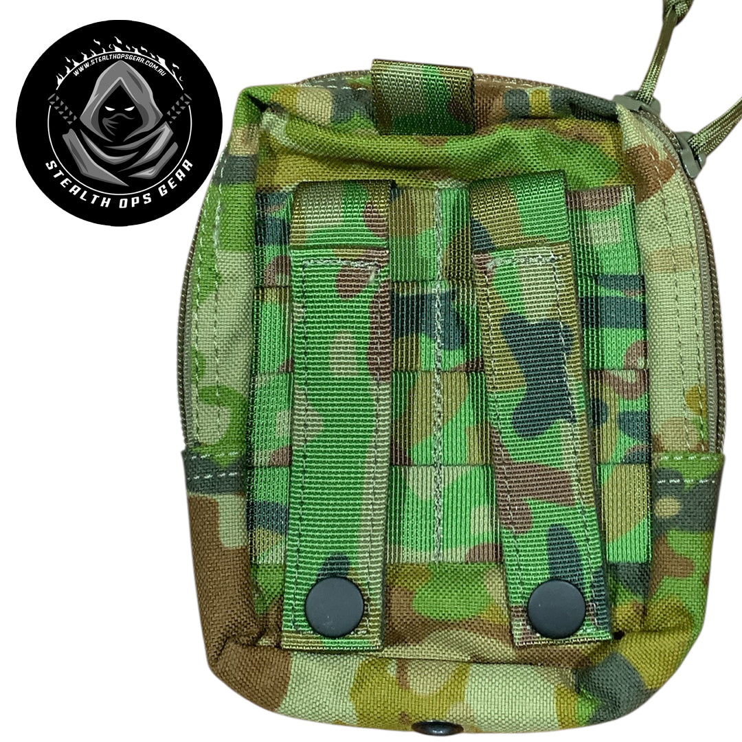 Great pouch for all your navigation gear!
AMCU Admin Pouch Stealth Ops Gear is an essential accessory for anyone needing quick access to small items without sacrificing space or comfort. Its compact dimensions of 16x11.5x5cm make it easy to attach to your belt, vest, or backpack without adding unnecessary bulk. www.moralepatches.com.au
