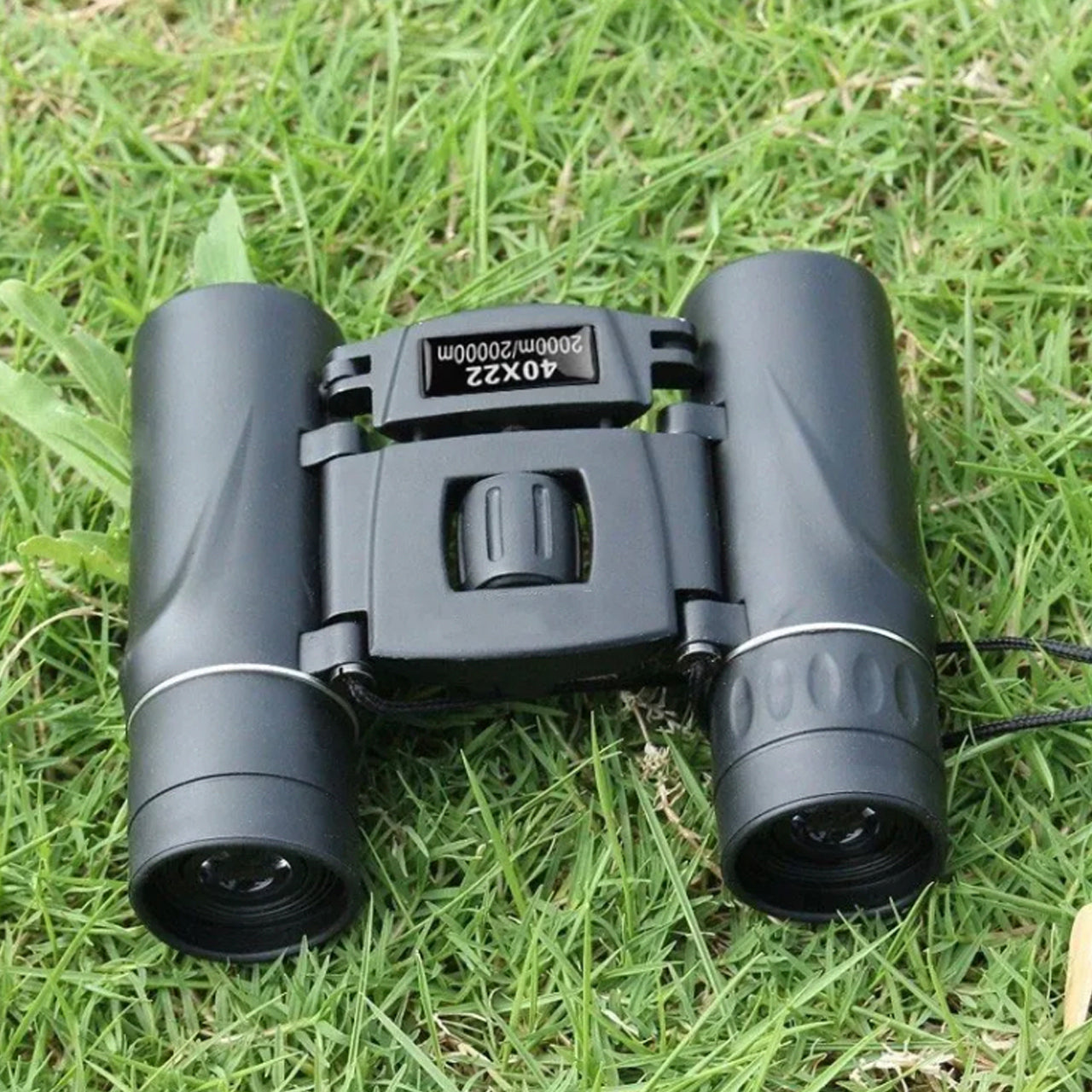 Military HD 40X22 Binocular Professional Telescope Zoom and high-quality Features: 40×22 mm Magnification: 40X Field of view: 2000 m / 20000 m Exit pupil diameter (mm): 3.6 Last focus: 5 m Lens coating: objective lens Green film eyepiece blue film Prism system : Roof Prism Color: black Specification Contents: 1 x Telescope,1 x Bag,1 x Lens Cleaning Cloth,1 x Strap,1 x Instruction www.moralepatches.com.au