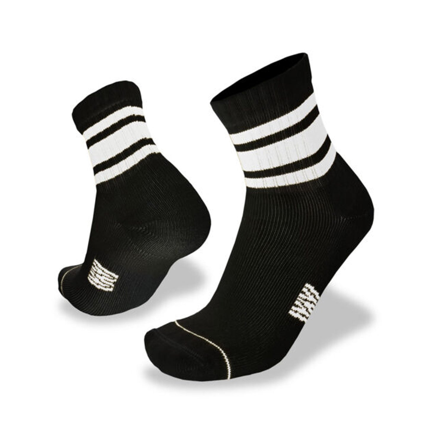 The Men’s Merino Half Beast Socks are built to withstand the toughest conditions while providing exceptional comfort and warmth. Made with 80% pure Australian Merino wool and 20% nylon, these socks strike the perfect balance between softness, durability, and performance. www.moralepatches.com.au