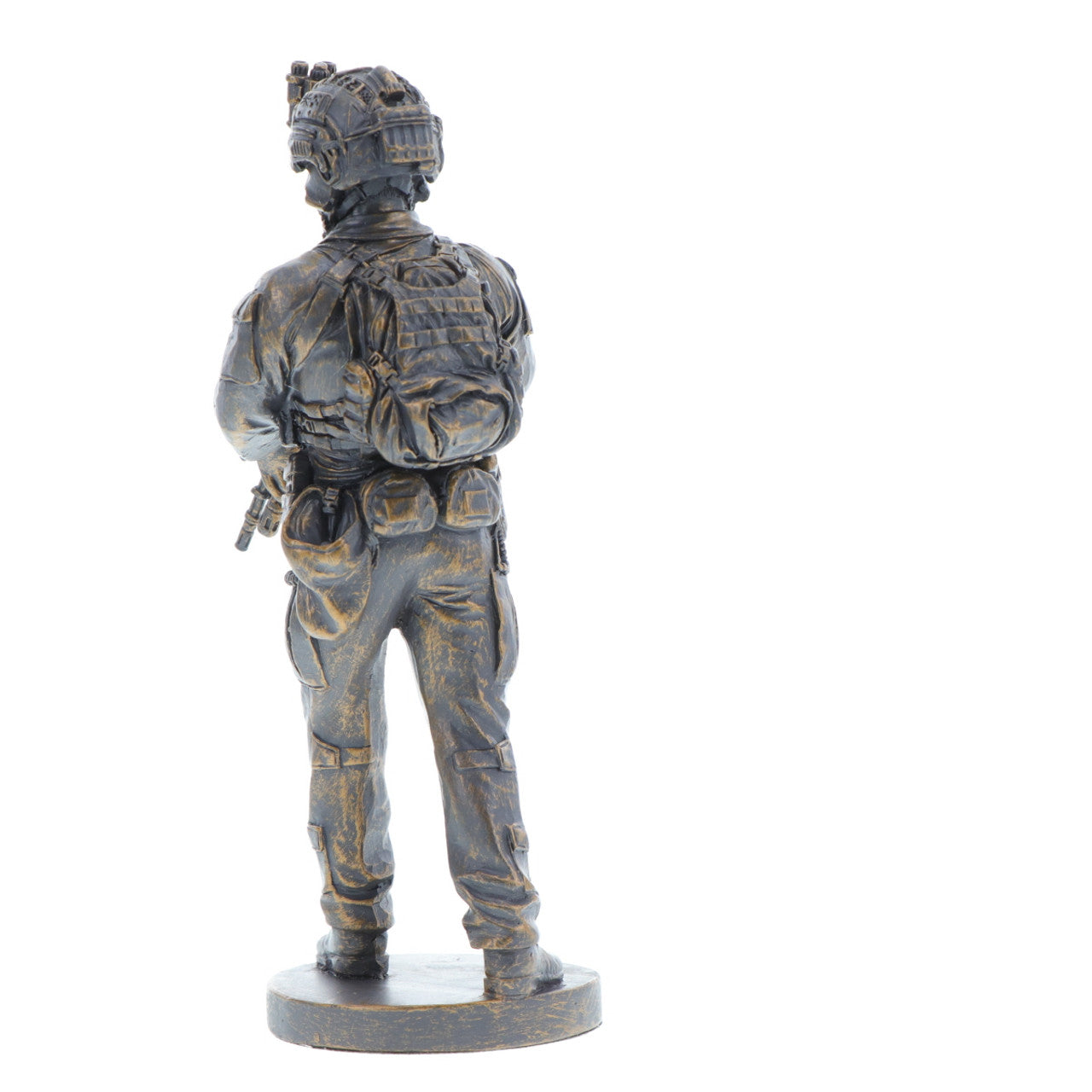 The modern Australian soldier figurine is a true representation of cutting-edge military technology used by the ADF. Standing at approximately 20cm tall, this figurine showcases the EF 88 assault rifle, an enhanced version of the F 88 Austeyr, equipped with advanced Night Fighting Equipment. www.moralepatches.com.au