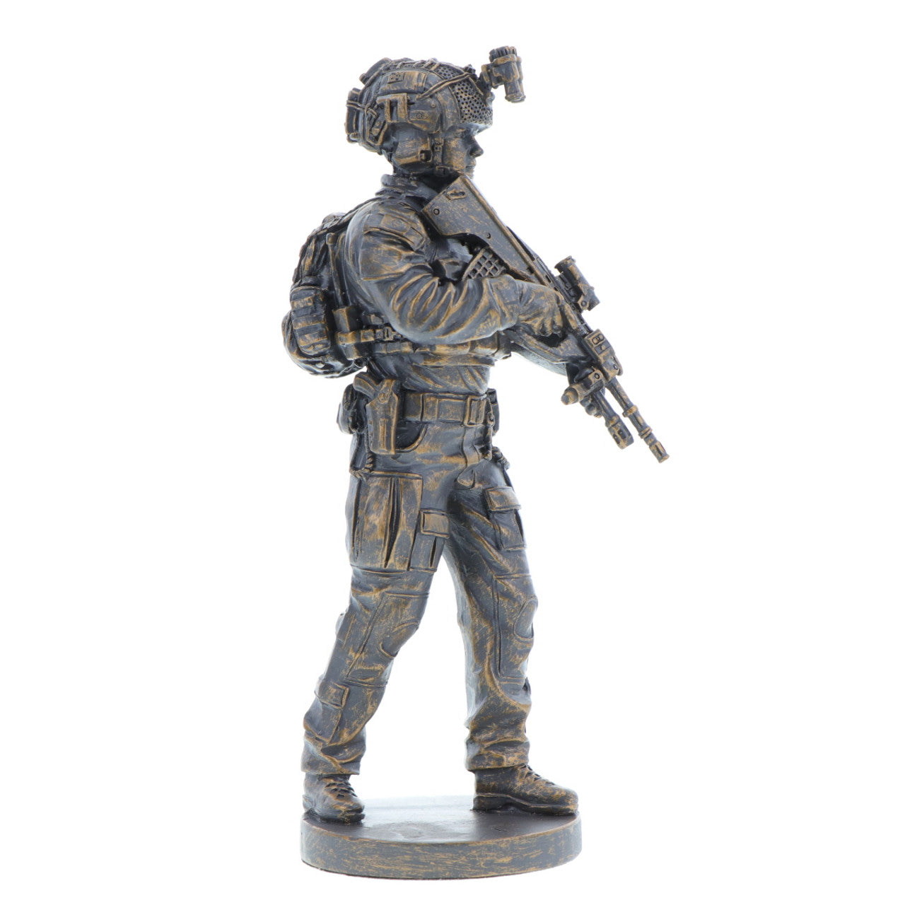 The modern Australian soldier figurine is a true representation of cutting-edge military technology used by the ADF. Standing at approximately 20cm tall, this figurine showcases the EF 88 assault rifle, an enhanced version of the F 88 Austeyr, equipped with advanced Night Fighting Equipment. www.moralepatches.com.au