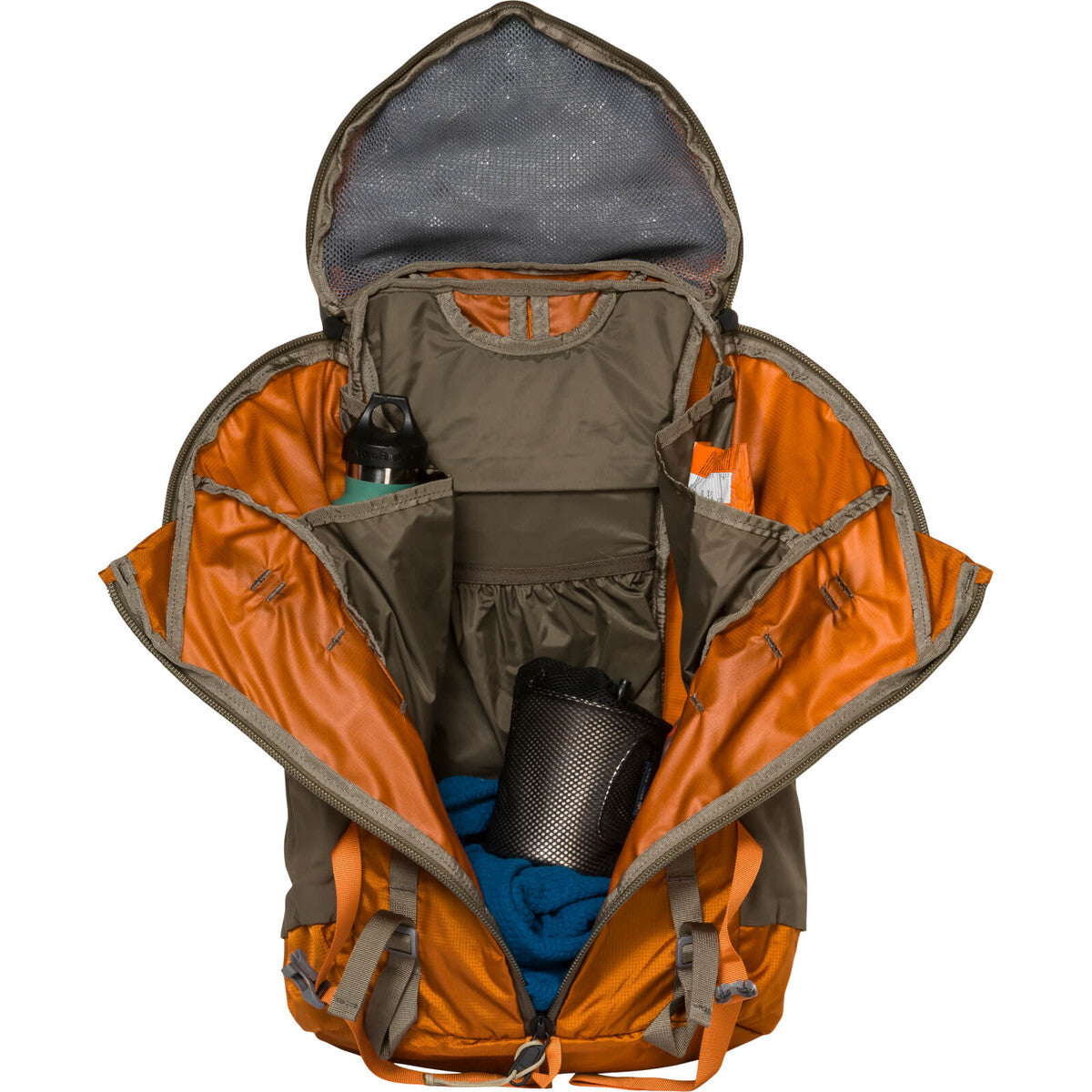 This mid-size, technical daypack offers ready access to your hiking kit via our signature, 3-ZIP design. The SCREE is a versatile pack with an ideal capacity for most of your outdoor adventures. Long days require ample agua, so the SCREE is both hydration compatible as well as offering easy-to-reach water bottle pockets. For smaller essentials you want to keep organized, there’s a spacious zip pocket built into the lid as well as on the waist belt. www.moralepatches.com.au