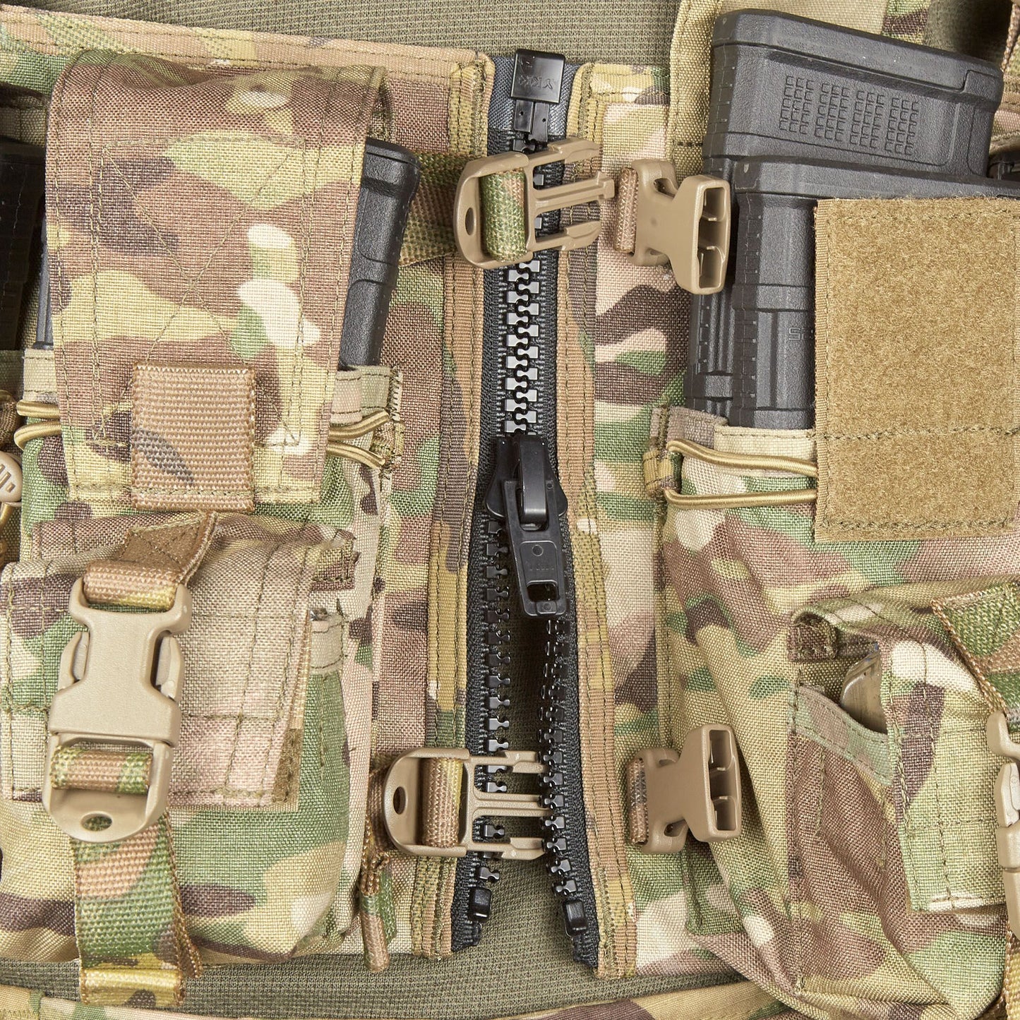 The PLATATAC VM load-bearing CAF MOD chest rig is an ambidextrous, general-purpose, no-frills, load carriage solution designed with flexibility and ease of use in mind. It is designed to work as a standalone chest rig,or mounted to a plate carrier via quick release ITW clips. It features a large zipper in the middle for easy donning and doffing when wearing cold weather kit, or with armour. www.moralepatches.com.au where the army shops
