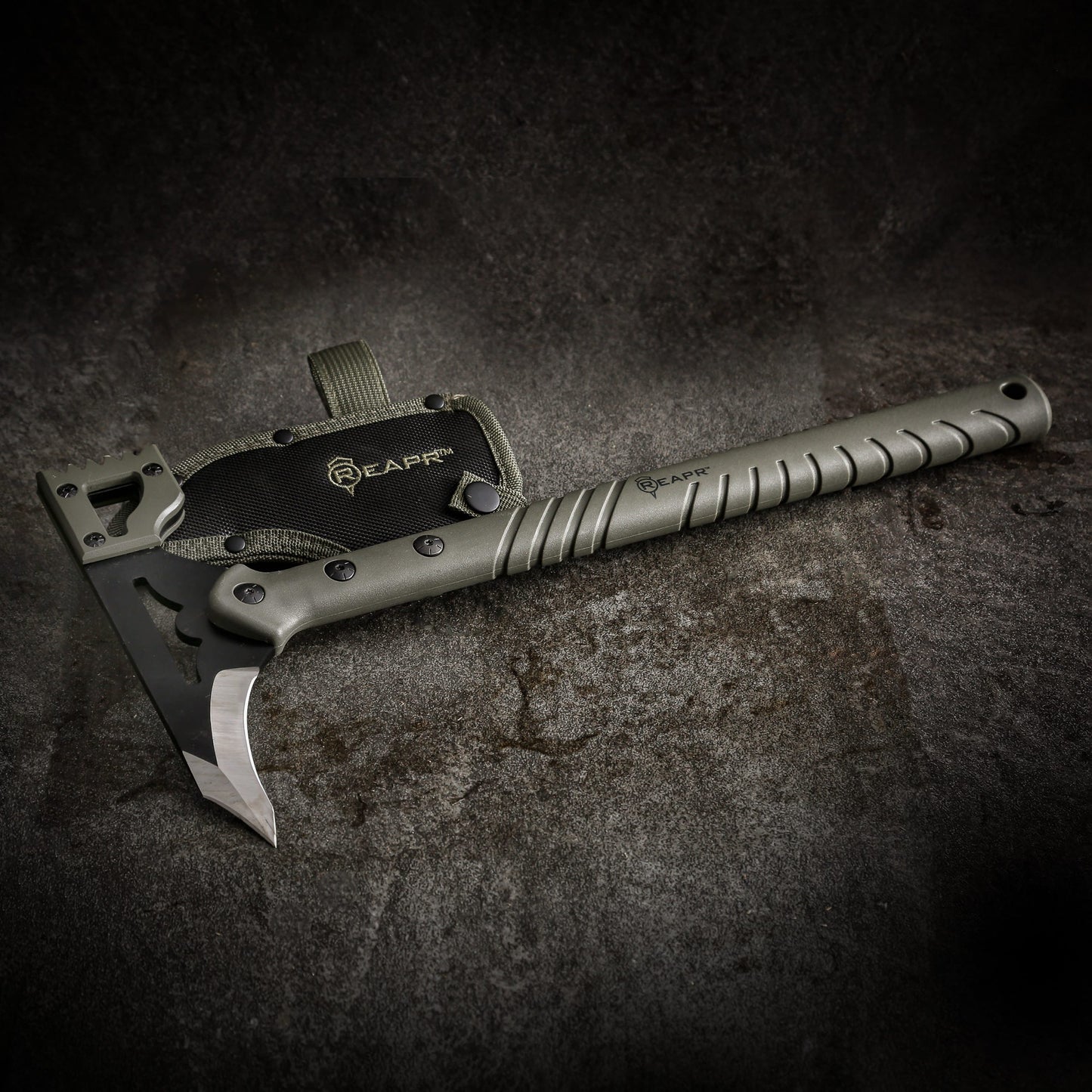 Channel your inner warrior with the superbly crafted Reapr Battle Hammer. The head features a destructive deep-milled hammer face that will demolish and pummel with ferocious efficiency as well as a sharp spiked blade for extreme piercing. www.moralepatches.com.au
