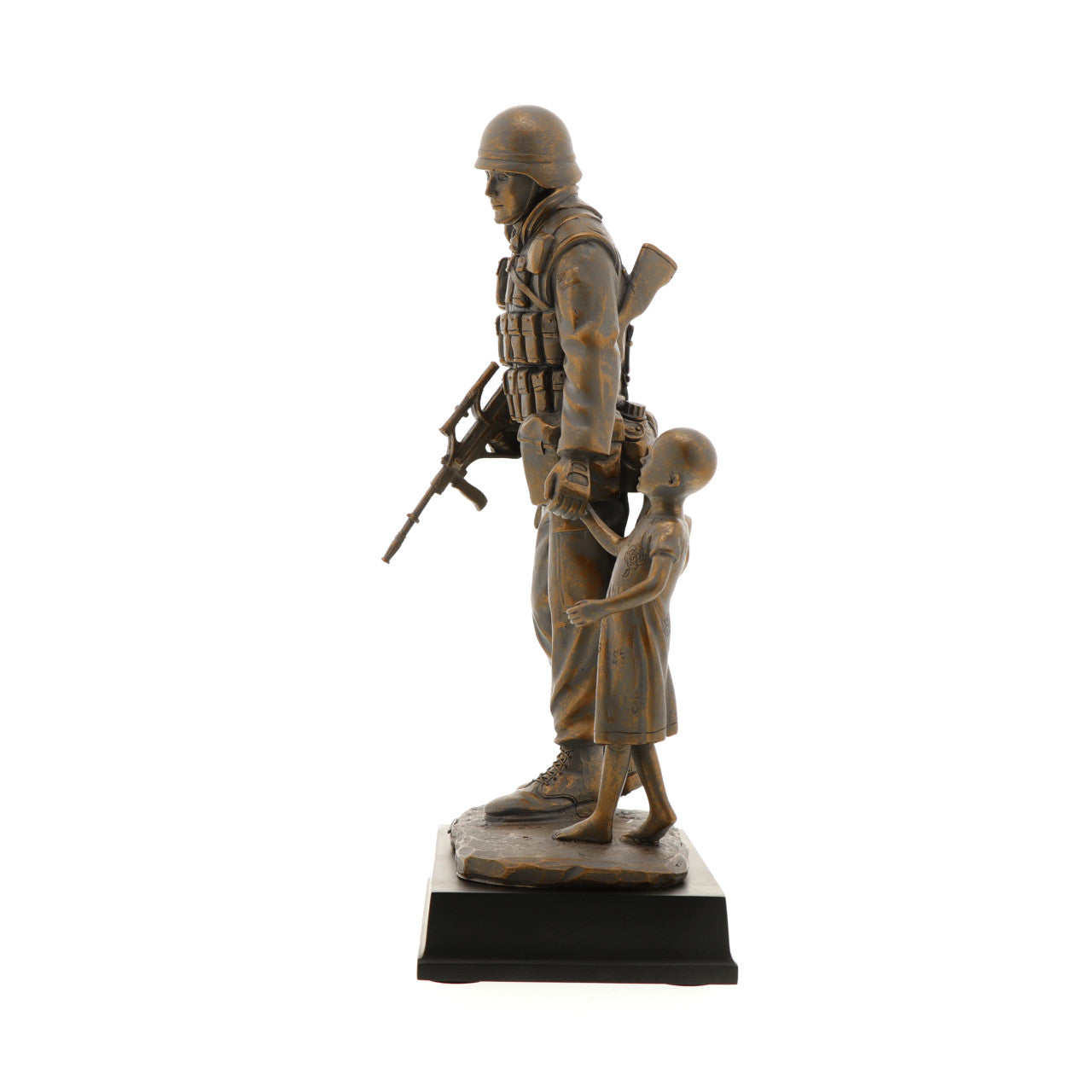 The Somalia Figurine is a sensational keepsake that pays tribute to the brave men and women who served our nation in Somalia. Inspired by Gary Ramage's iconic photograph, this figurine depicts a soldier helping a young girl, symbolizing the spirit of service and humanity. Standing at 30cm tall, this superb figurine is the perfect gift or collectable. www.moralepatches.com.au