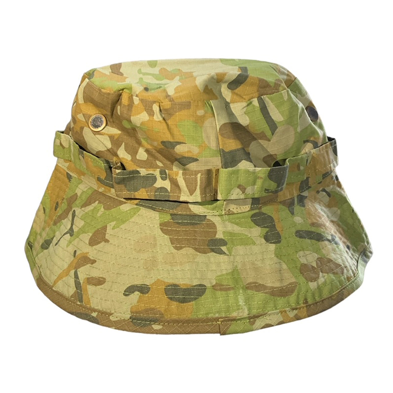 Constructed of airy canvas fabric, Giggle Hat AMCU boasts a rugged drawstring with cord, a double-layer brim, and an updated style featuring a broader brim. Weighing 80g. It's lightweight yet strong and designed for all-weather adventure wear. Look good and feel confident with Giggle Hat AMCU. www.moralepatches.com.au