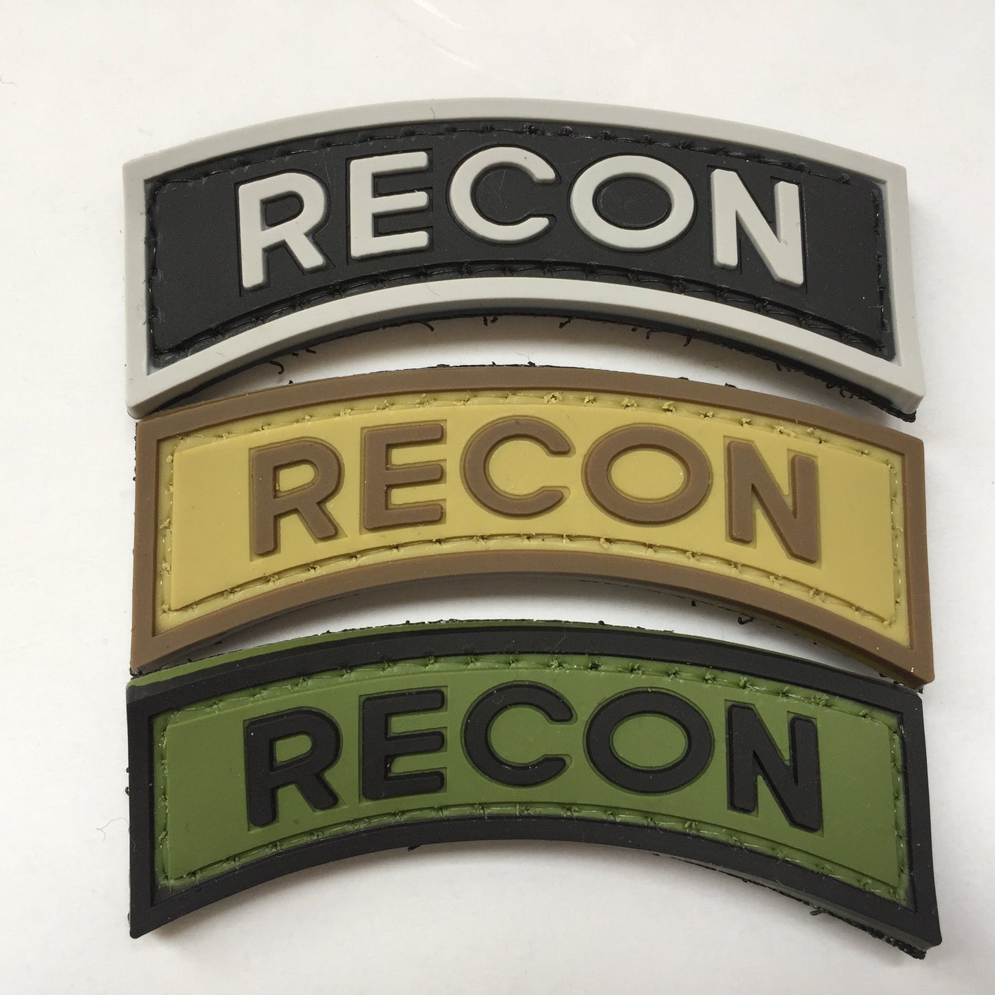 RECON PVC Patch, Velcro backed Badge. Great for attaching to your field gear, jackets, shirts, pants, jeans, hats or even create your own patch board. Size: 6.2x2cm