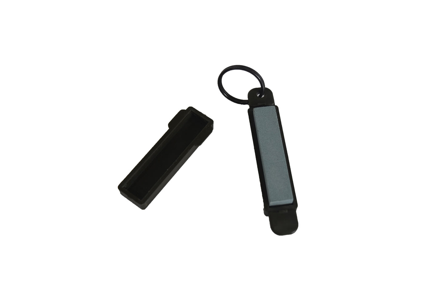 Fine grade stone which sharpens knives & hooks. Easy to carry with an attached keyring. Measurements: 7.5×1.5cm