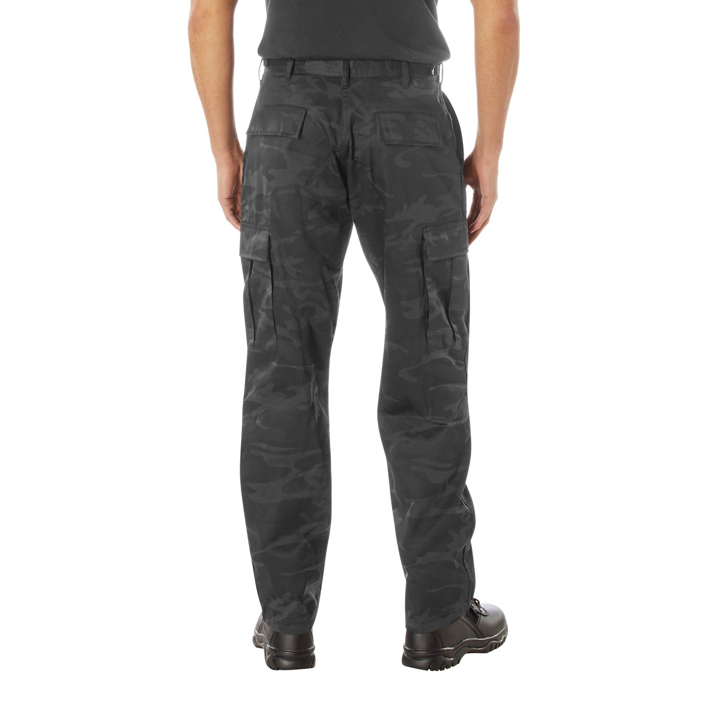 these BDUs are not afraid to get down and dirty, standing up to tough challenges during field missions, tactical operations, law enforcement duties, and outdoor adventures. Tried-and-True Reliability www.moralepatches.com.au