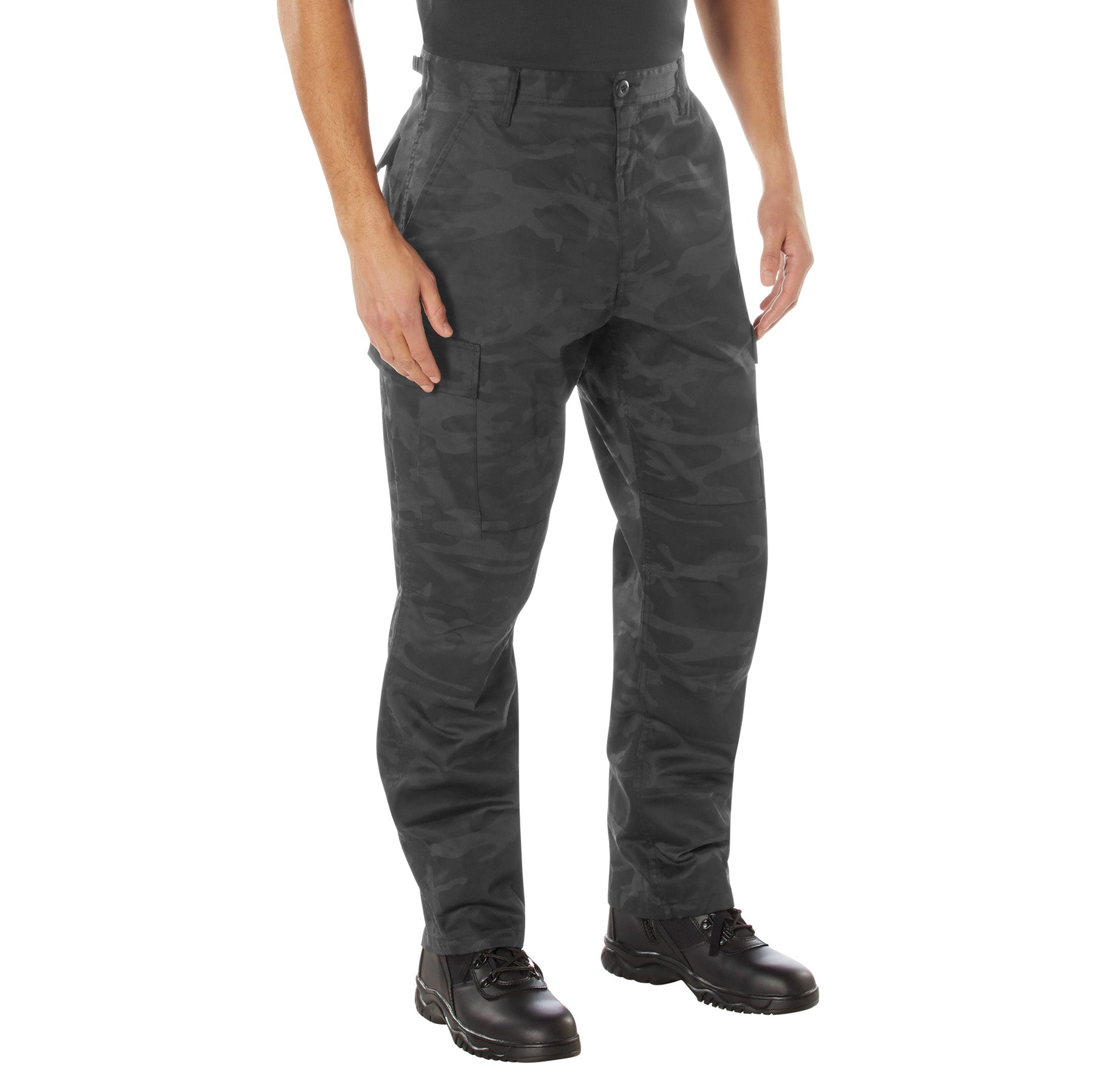 these BDUs are not afraid to get down and dirty, standing up to tough challenges during field missions, tactical operations, law enforcement duties, and outdoor adventures. Tried-and-True Reliability www.moralepatches.com.au