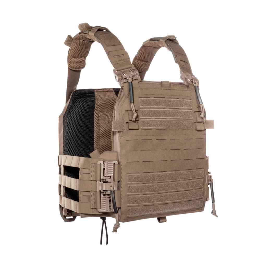 This tactical plate carrier delivers a streamlined aesthetic without compromising functionality. Built to accommodate standard SAPI plates measuring 30 x 25 cm, it combines practical design with professional appearance. www.moralepatches.com.au