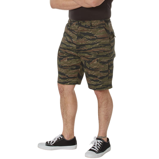 Rothco’s Tactical Camo BDU Shorts are just what you need for the trail, range, and casual style. Constructed from a cotton / polyester fabric blend, our military shorts are built for unparalleled performance, comfort, and convenience while you are on the field. www.moralepatches.com.au
