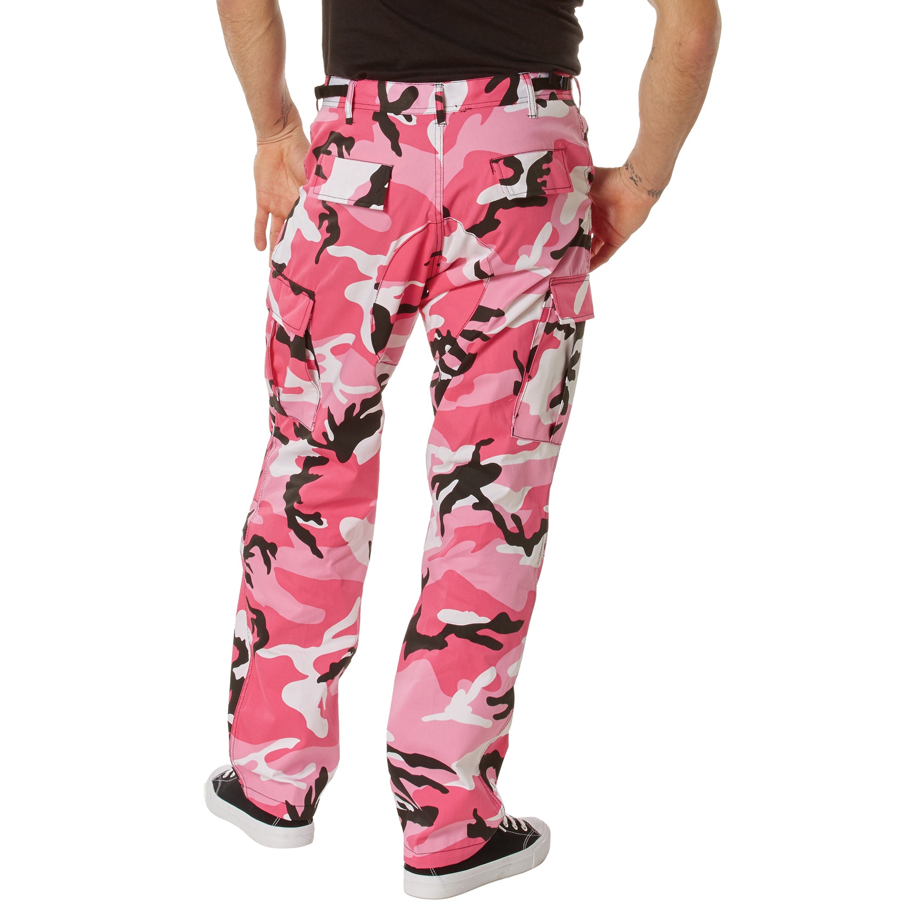 These tactical military uniform pants are reinforced in the seat and knees for maximum durability that endures wear and tear while supporting a full range of motion. The wear-resistant double-stitched seams provide extra strength and years of reliable use as you train, ruck, sprint, hike, and climb. www.moralepatches.com.au