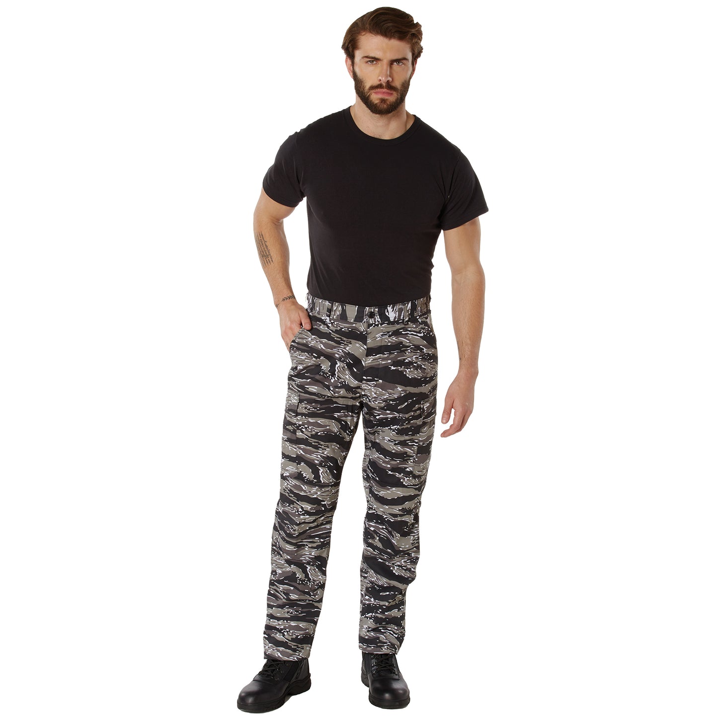 Experience over 4 decades of trusted design with our Color Camo Tactical BDU Pants. Constructed from a robust cotton / polyester fabric blend, these military cargo pants are built for unparalleled performance and comfort. Providing flexibility, strength, and plenty of pockets, these BDUs are not afraid to get down and dirty, standing up to tough challenges during field missions, tactical operations, law enforcement duties, and outdoor adventures. www.moralepatches.com.au