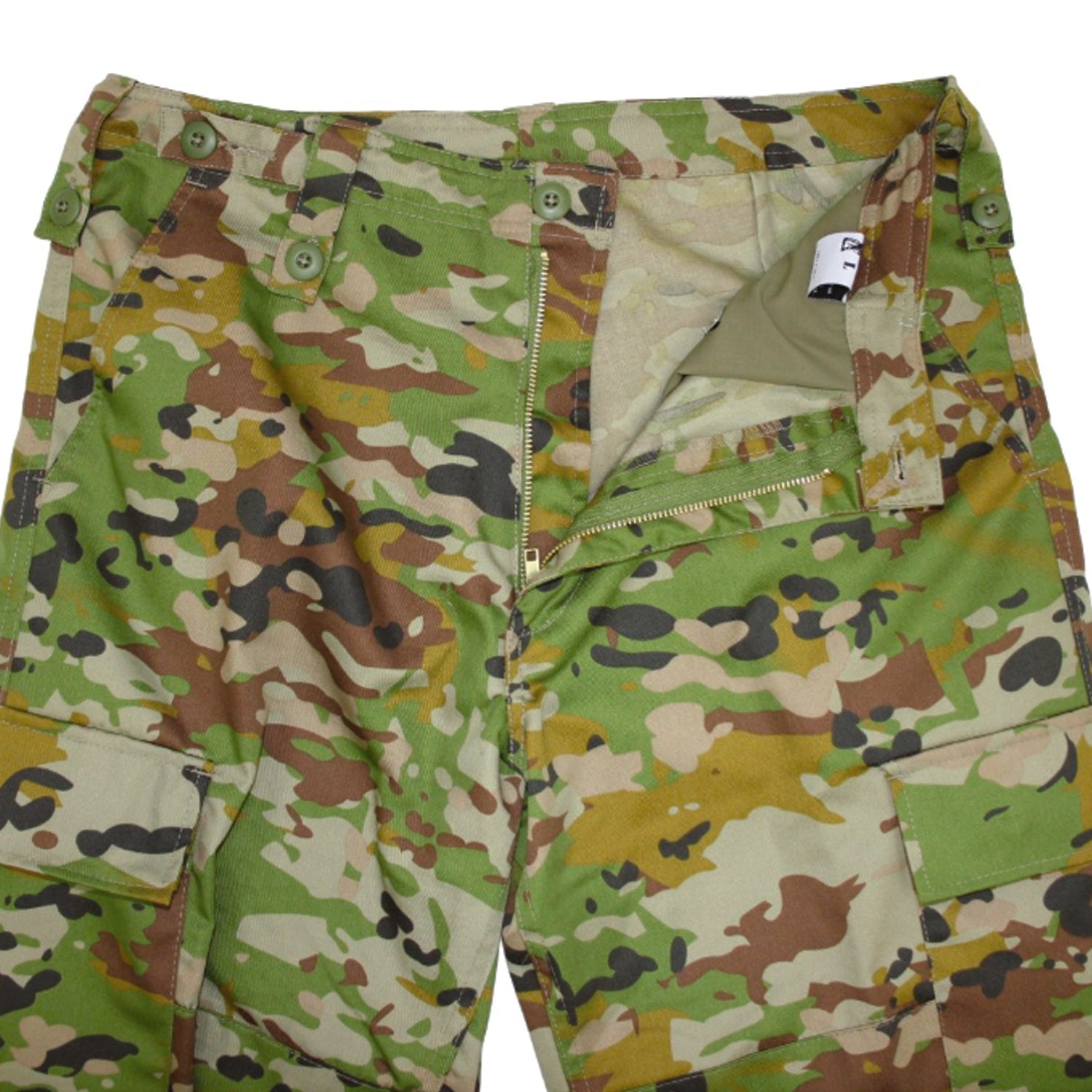 These trousers have all the features of the&nbsp;M-25 pants but with the benefit of a new and modern construction. In the&nbsp;plain colours, they are perfect for work and casual use. They don't just look the part either, a rugged poly/cotton blend makes these ideal for physical activities like paintball. www.moralepatches.com.au