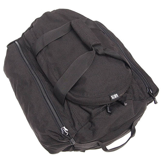 Constructed of heavy duty 1000 Denier Cordura, YKK #10 zips, Removable shoulder straps and "soft" seat belt carry straps for enhanced comfort and strength. Large main compartment with double zipped opening, two zipped side compartments. www.moralepatches.com.au