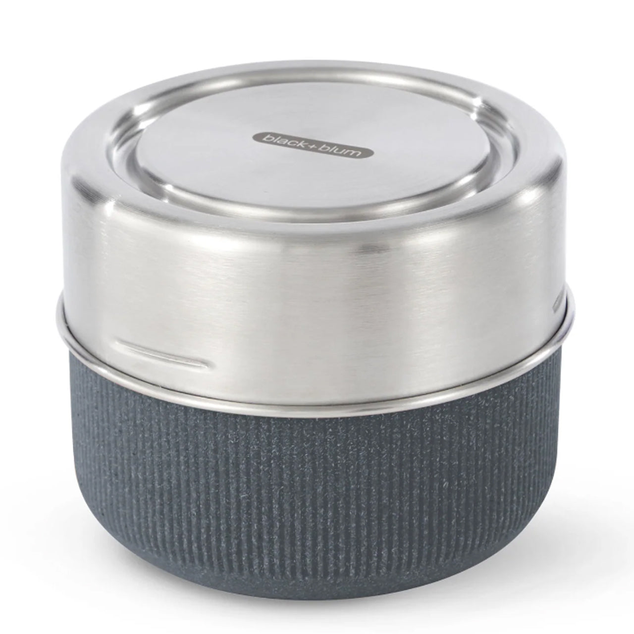This lunch pot features a 600ml Borosilicate glass bowl that is lightweight and has a sustainable wood fibre base to keep your food cool. The lid is made of stainless steel for added durability. www.moralepatches.com.au