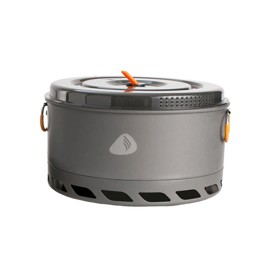 Quickly and efficiently boil water or simmer up some chili for larger groups with the 5-liter FluxRing pot. Jetboil's FluxRing technology features a hard-anodized aluminum construction that delivers extremely efficient boiling times despite the large capacity. www.moralepatches.com.au
