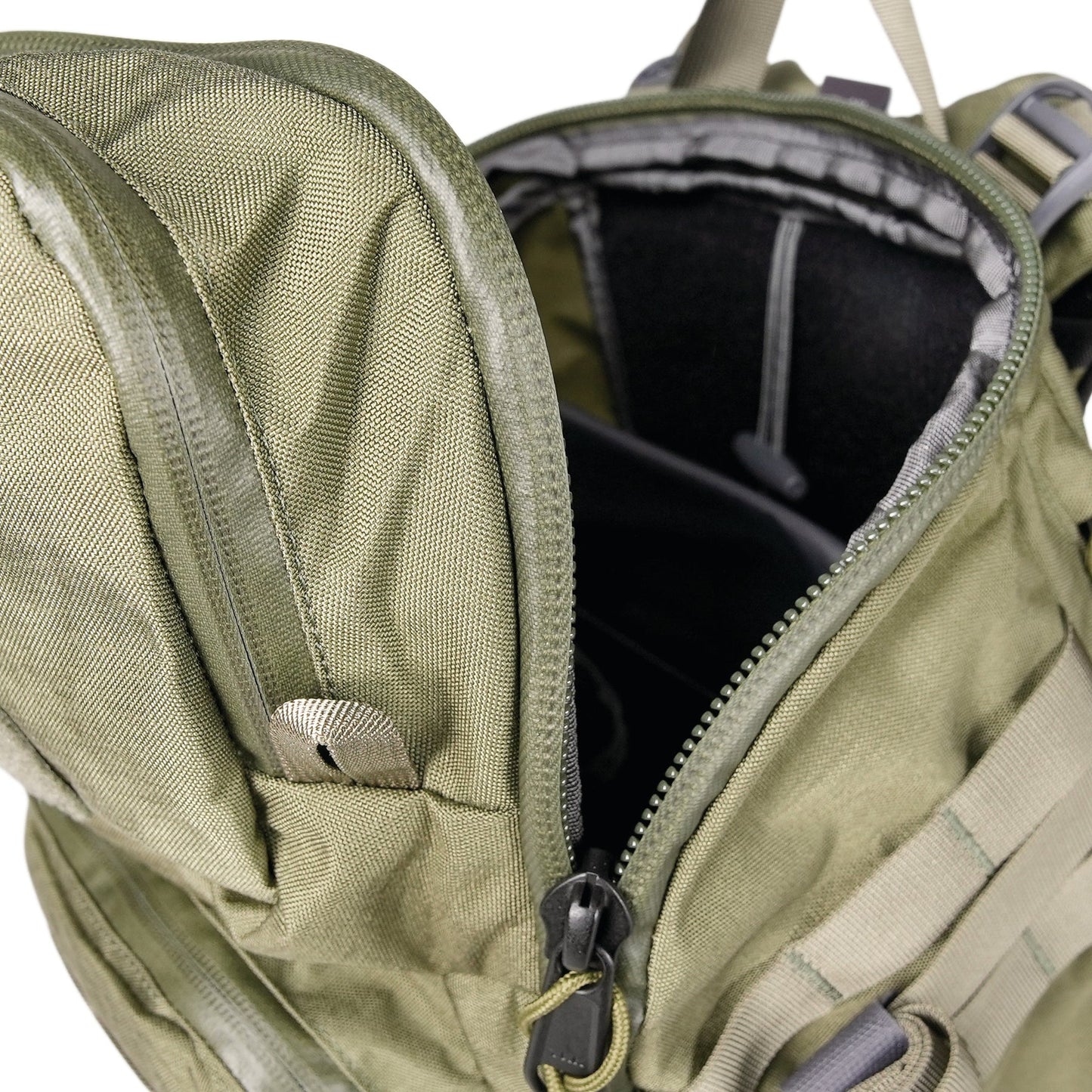 A loop-lined laptop sleeve, internal bottle pockets and attached admin lid offer work-rich features, yet the hydro-ported body panel is ready for off-road adventures.  www.moralepatches.com.au
