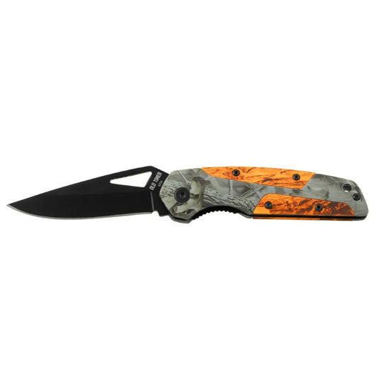 The Old Timer Single Camo Folder is a compact and reliable knife designed for those who need a dependable cutting tool in the outdoors. Featuring a 2.75″ stainless steel blade, this folding knife excels in durability and sharpness, making it ideal for various tasks. www.moralepatches.com.au