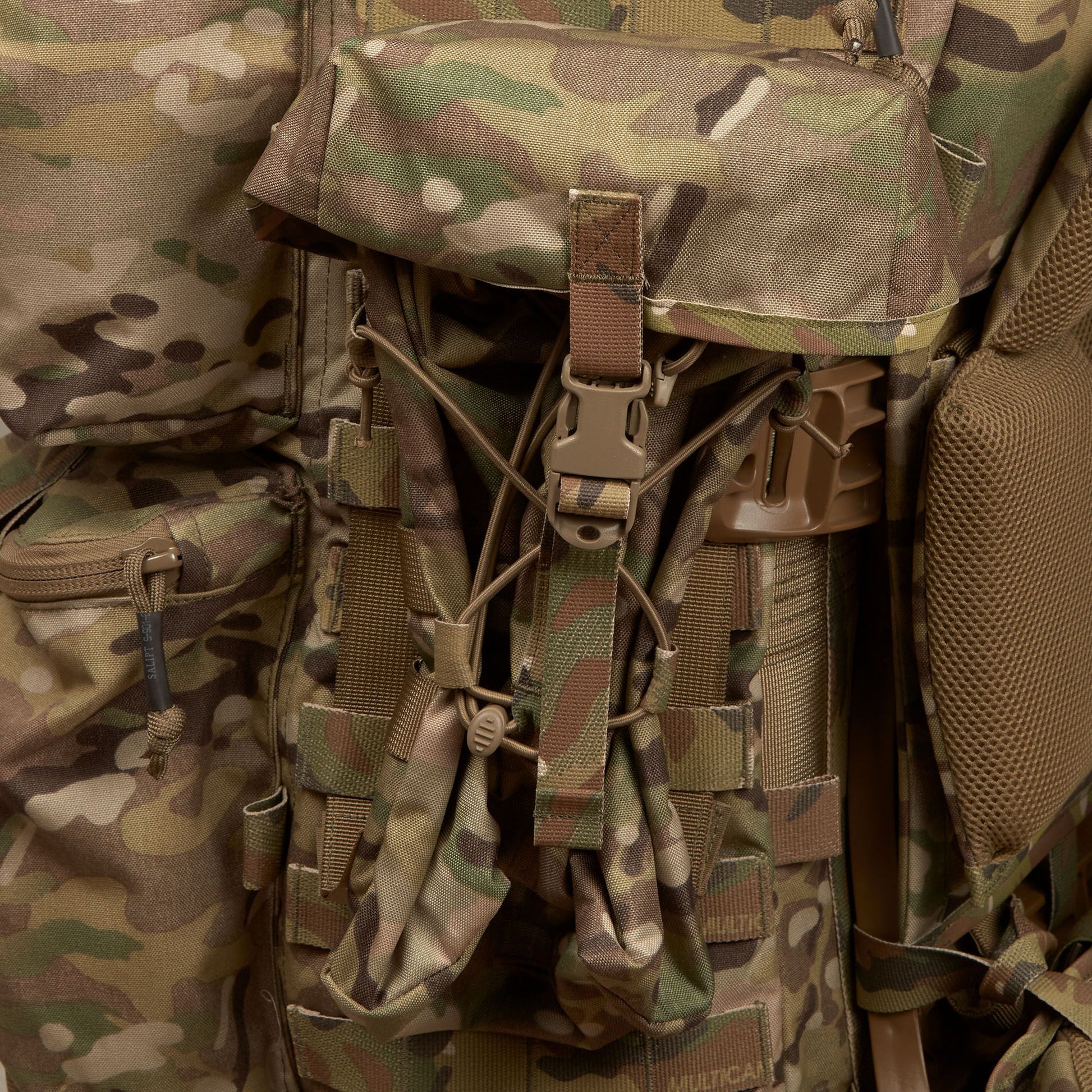 The Platatac Accessories GP pouch is a versatile general-purpose modular pouch that will securely store a variety of items. It features a fastex clip closure with a drawcord at the top of the pouch and has adjustable elastic shock cord retention on the outside to cinch the pouch down. www.moralepatches.com.au