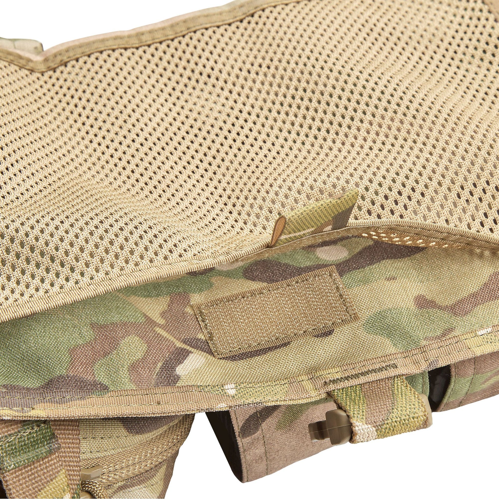 The PLATATAC VM load-bearing CAF MOD chest rig is an ambidextrous, general-purpose, no-frills, load carriage solution designed with flexibility and ease of use in mind.  It is designed to work as a standalone chest rig,or mounted to a plate carrier via quick release ITW clips. It features a large zipper in the middle for easy donning and doffing when wearing cold weather kit, or with armour. www.moralepatches.com.au where the army shops