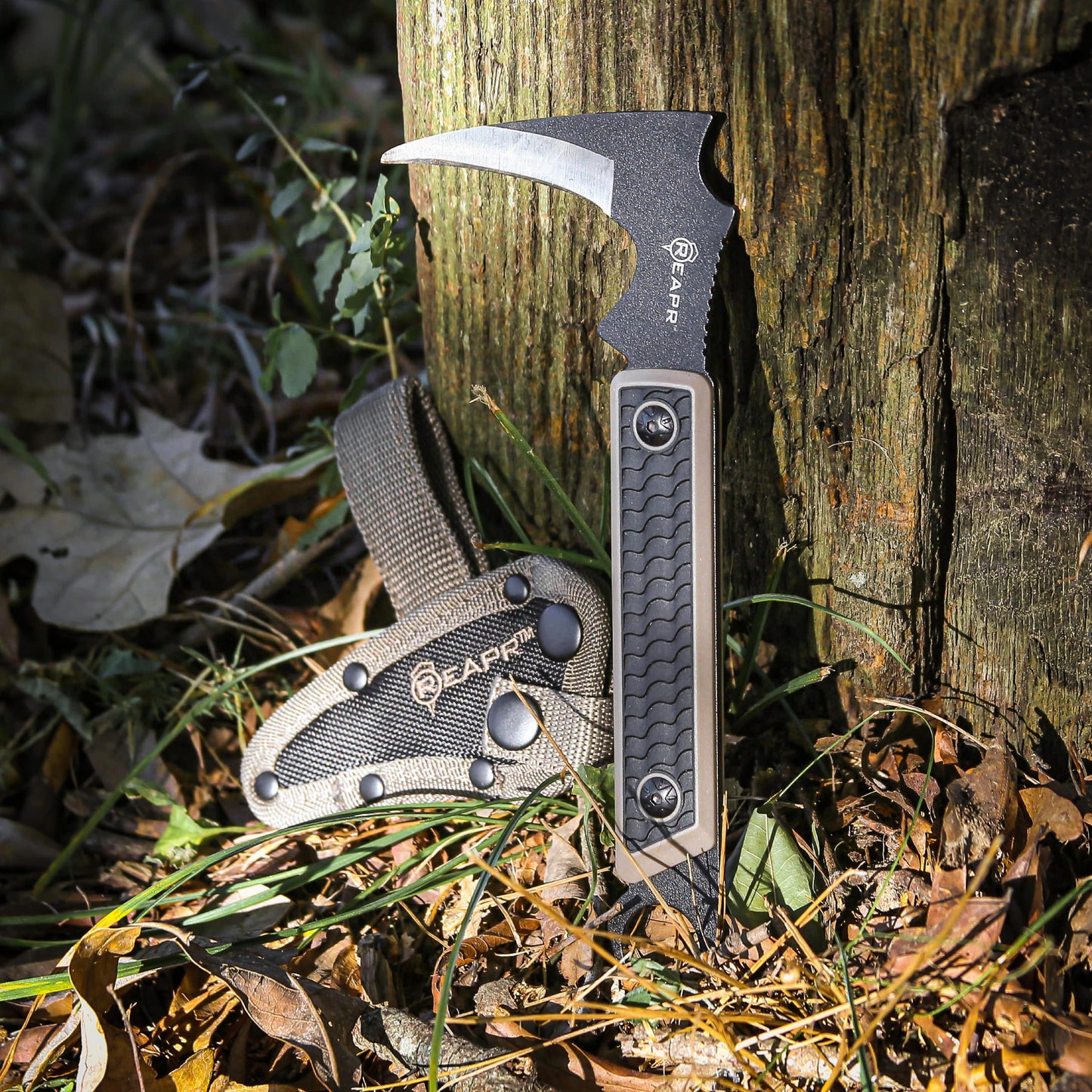There aren’t too many cutting tasks the Versa Karambit can’t tackle with ease. The 3-1/2” full-tang talon blade will&nbsp;cut through cut nylon strapping, canvas and heavy materials without hesitation while the powder-coated 420 stainless steel construction is strong, sturdy and ideal for re-sharpening when the time comes. www.moralepatches.com.au