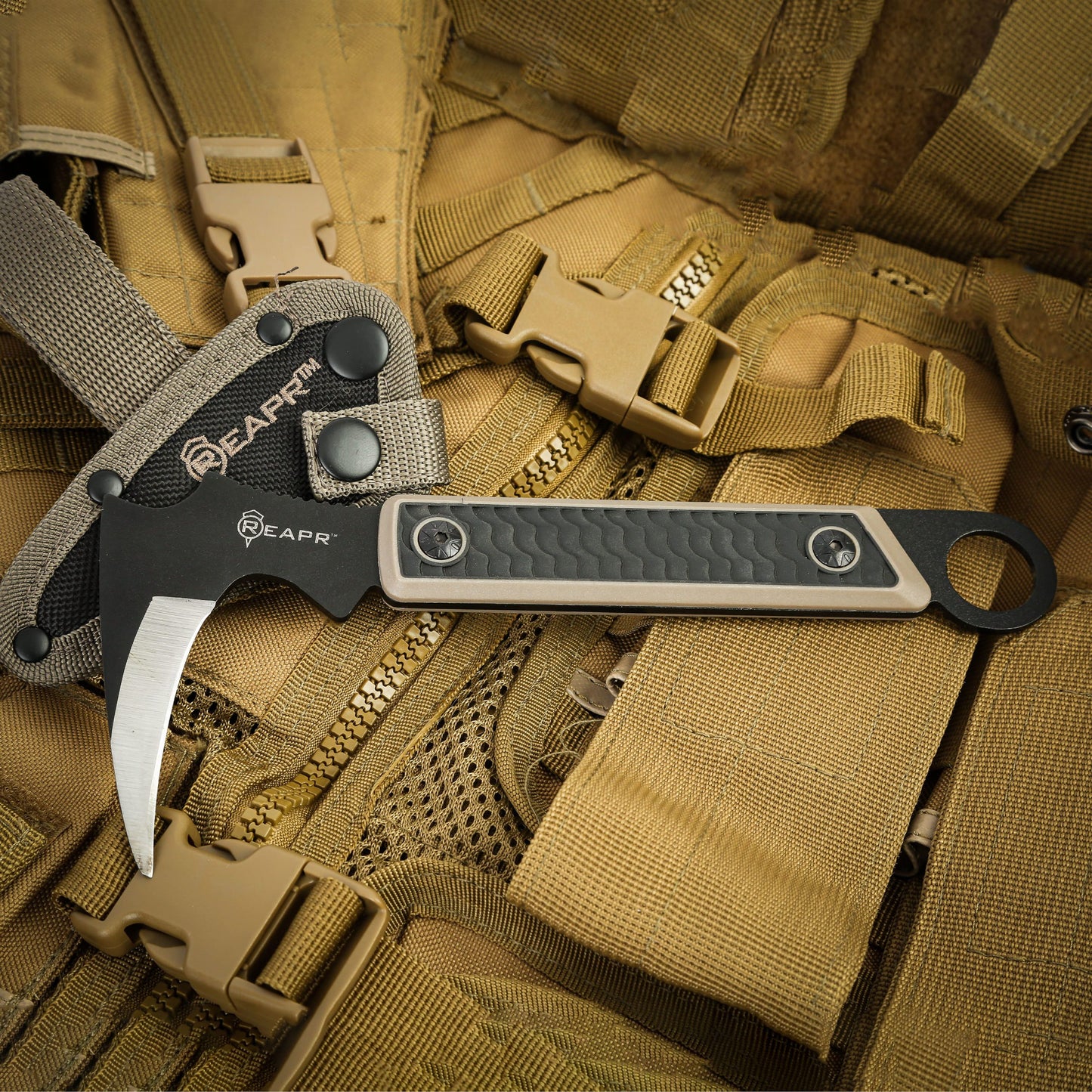 There aren’t too many cutting tasks the Versa Karambit can’t tackle with ease. The 3-1/2” full-tang talon blade will&nbsp;cut through cut nylon strapping, canvas and heavy materials without hesitation while the powder-coated 420 stainless steel construction is strong, sturdy and ideal for re-sharpening when the time comes. www.moralepatches.com.au