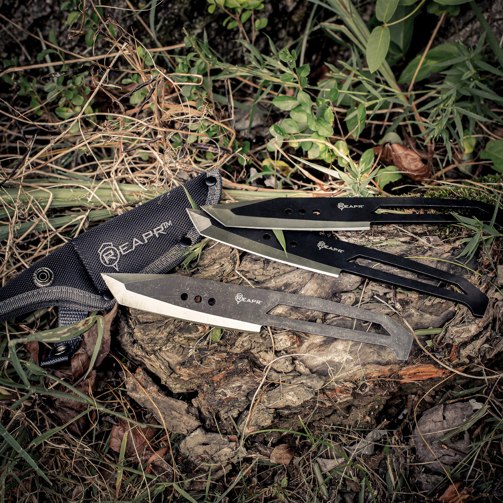 Hit the bullseye every time with these perfectly-balanced throwers. The Reapr 3 Piece Chuk Knives set is ideal for camping, parties, barbecues, and other outdoor activities. www.moralepatches.com.au
