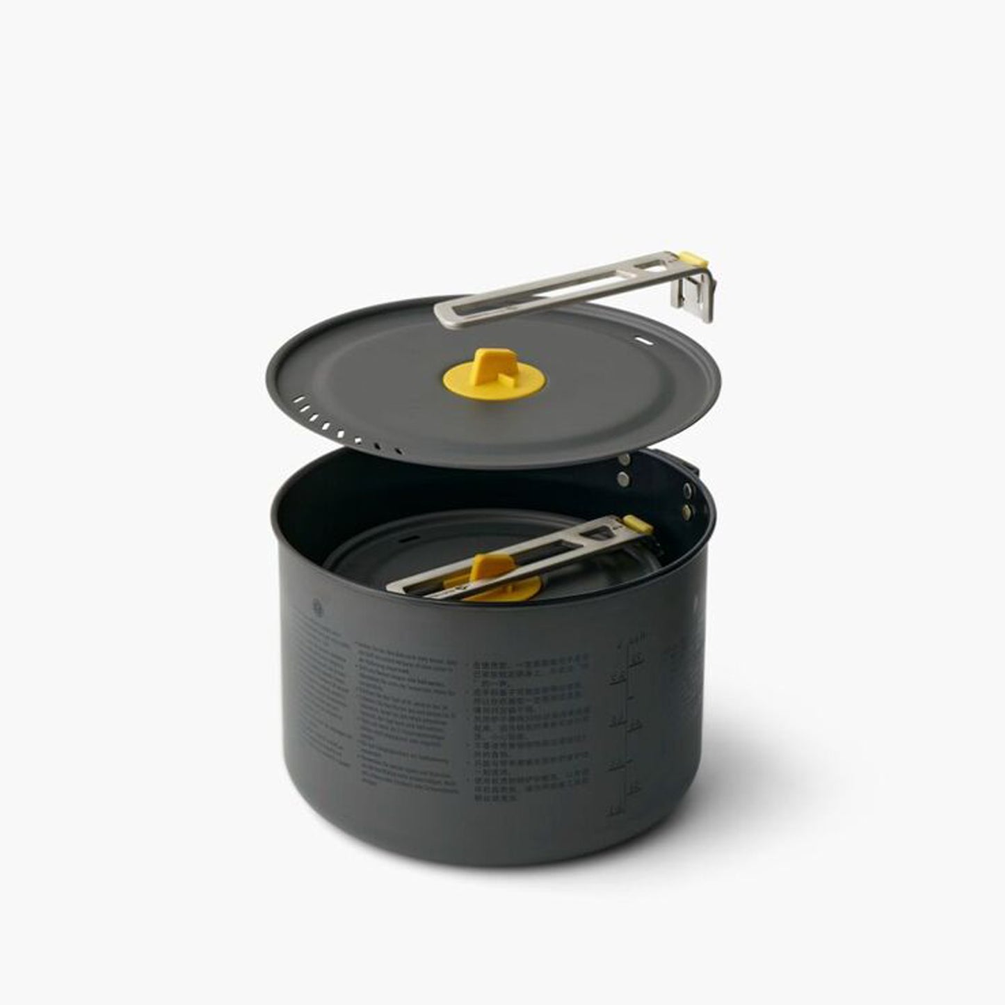 The Frontier Ultralight Two Pot Set includes a compact 1.3L and generously-sized 3L pot made of high quality hard-anodised aluminium alloy for durability and efficient heat transfer. Elevate your cooking experience with a ceramic non-stick coating, clever strainer holes in the pot lid, and a Lid Keep that allows you to clip the lid to the side of the pot to free up a hand for stirring or seasoning. www.moralepatches.com.au