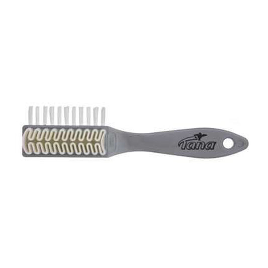 Maximize the cleanliness and appearance of your suede and nubuck leather with the Tana suede and nubuck crepe brush. Get rid of dirt and spots effectively for a flawless finish!
Made in Germany www.moralepatches.com.au