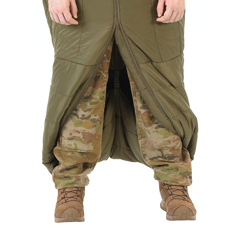 This sleeping bag is purpose-built for military personnel, hunters, and serious outdoor adventurers, striking the balance between the rugged functionality required for tactical missions, thermal efficiency and comfort. www.moralepatches.com.au