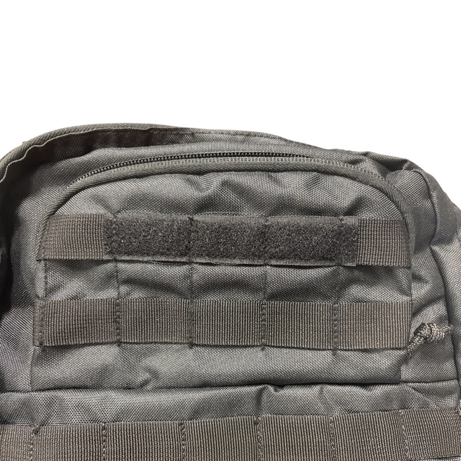 The Tactical 45LT Patrol Pack is designed for 2-3 day missions, featuring two main compartments for efficient gear organization. It includes a front pocket with an internal organizer, a dedicated hydration pocket, and a protective pouch for sunglasses. www.moralepatches.com.au