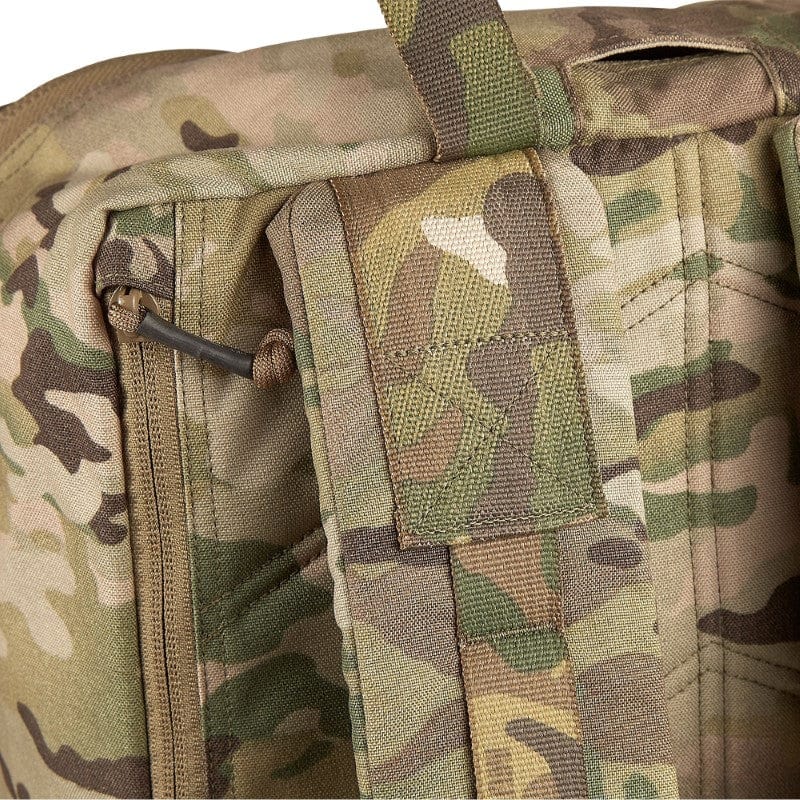 The Platatac Spur MSM 24 Day Pack is the larger of the two Spur MSM packs and boasts most of the same features as well as a larger carrying capacity. It features two zippered admin pockets on the front panel, two internal mesh zippered pockets. www.moralepatches.com.au