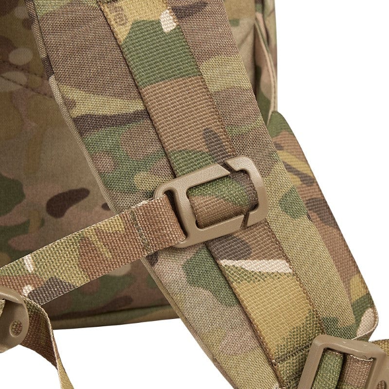 The Platatac Spur MSM 24 Day Pack is the larger of the two Spur MSM packs and boasts most of the same features as well as a larger carrying capacity. It features two zippered admin pockets on the front panel, two internal mesh zippered pockets. www.moralepatches.com.au