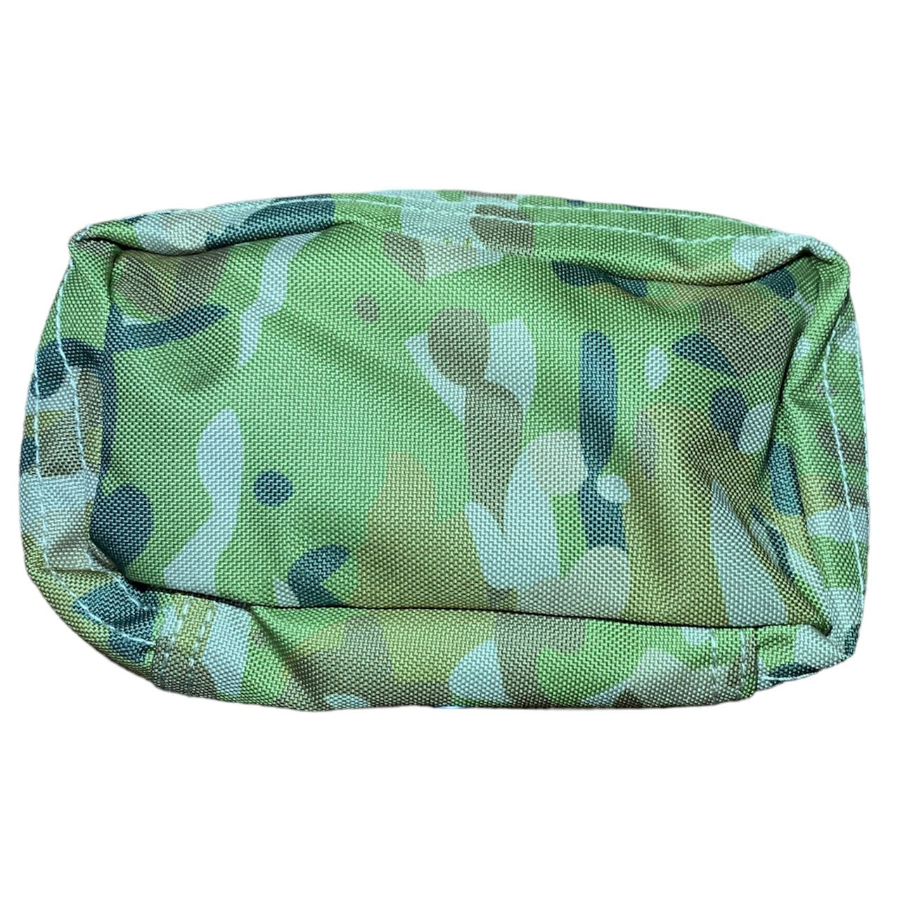 AMC Medic Pouch Side opening YKK zipper Internal elastic banding Bound seams Mesh eyelet drainage holes Excellent sized first aid pouch Heavy duty webbing Heavy duty 2 coats PU fabric Dimensions: 16x8x6cm www.moralepatches.com.au