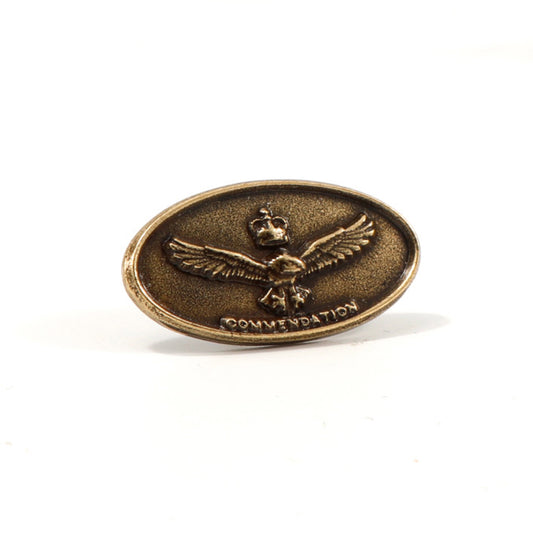 Chief of the Air Force Commendation – Gold (Full Size) – Awarded for exceptional service in the Royal Australian Air Force. Complete with all pins.  Measurments: 3cm  Colour: Gold www.moralepatches.com.au