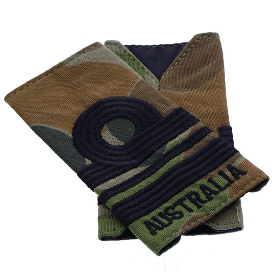 Order this quality Lieutenant Commander DPCU Soft Rank Insignia (auscam) with embroidered detailing this set of two is ready for wear. Order your set now.  Specifications:  Material: Soft rank insignia, fabric, raised embroidery Colour: DPCU, black Size: Standard