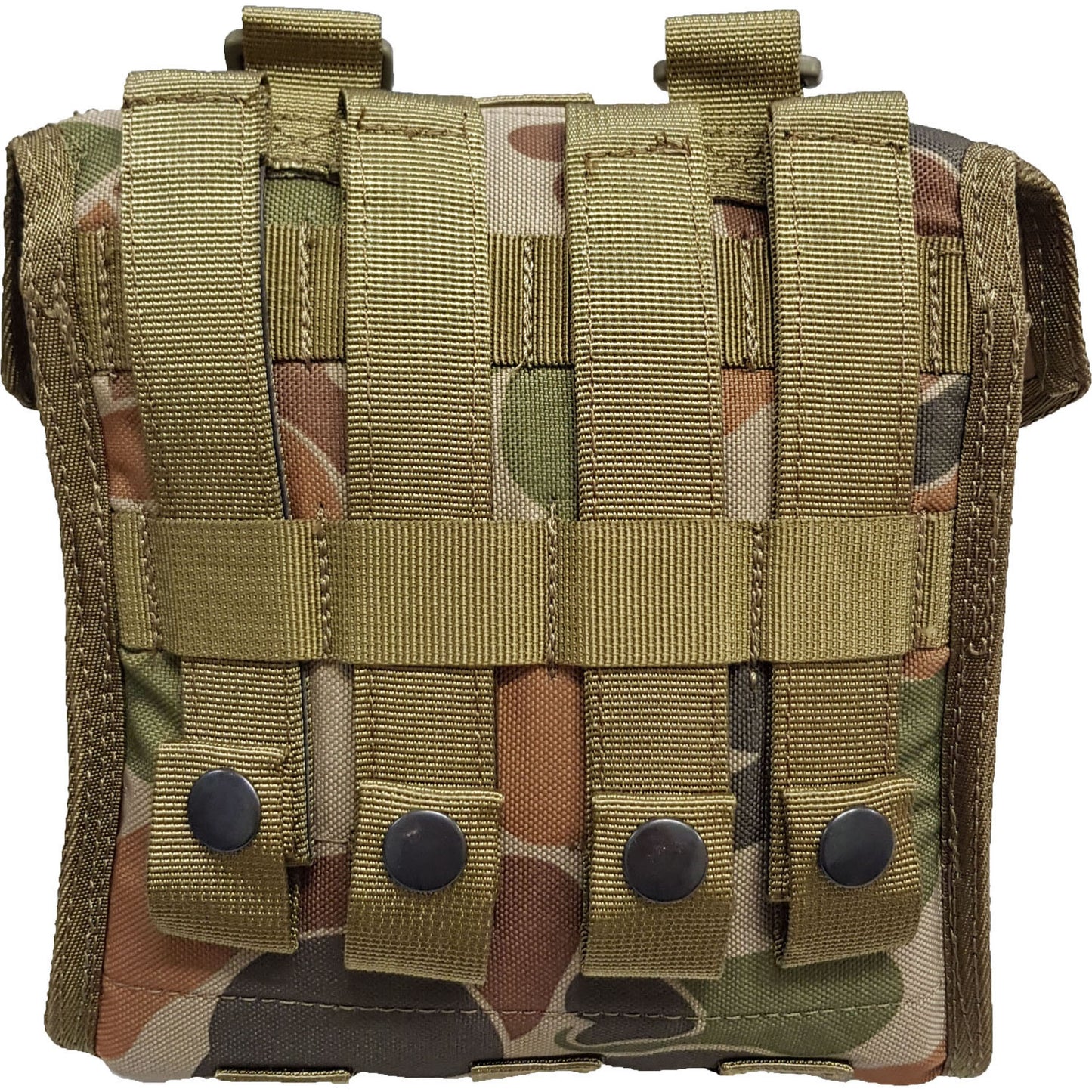 Padded construction  Drainage holes in the base  MOLLE compatible  Heavy duty 900D fabric  Nylon buckles  15x17x7cm